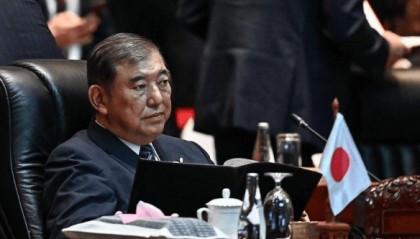 石破茂终于不装了,日本军舰直抵台海,解放军一番话轰动舆论