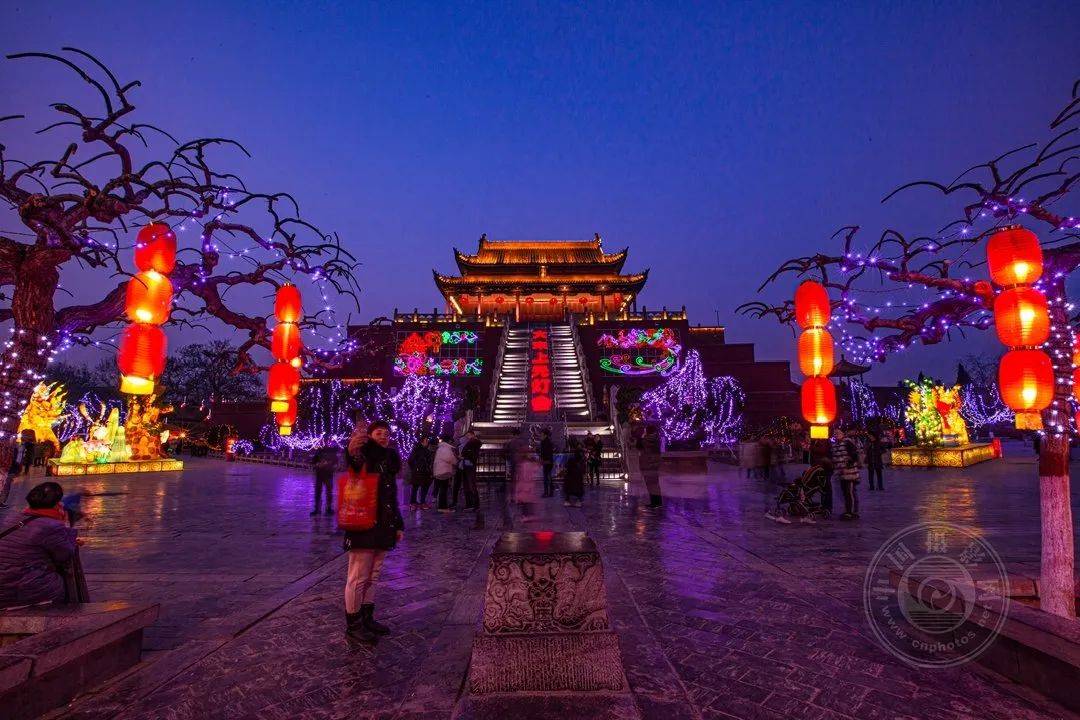 中国摄影网签约摄影师王建新：皇城根的皇宫后裔