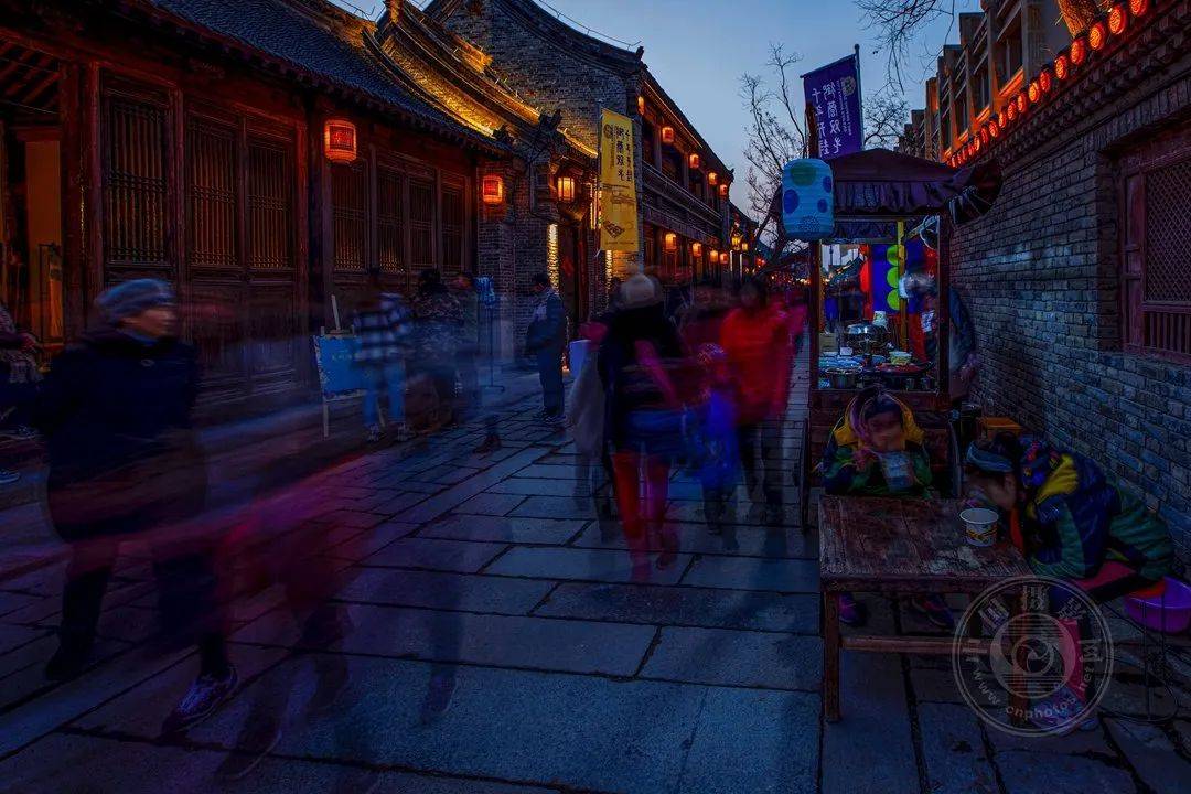 中国摄影网签约摄影师王建新：皇城根的皇宫后裔
