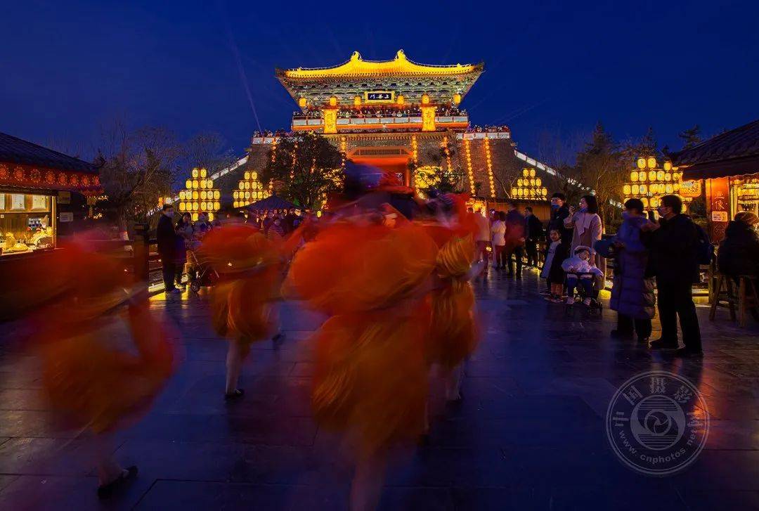 中国摄影网签约摄影师王建新：皇城根的皇宫后裔