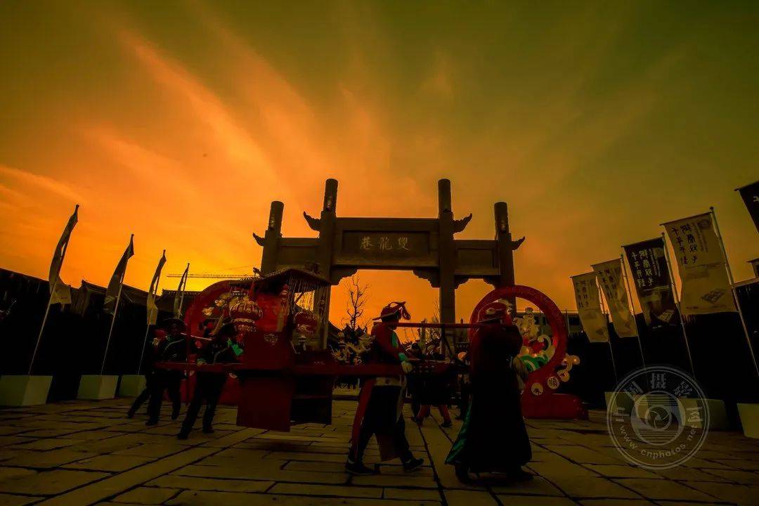 中国摄影网签约摄影师王建新：皇城根的皇宫后裔