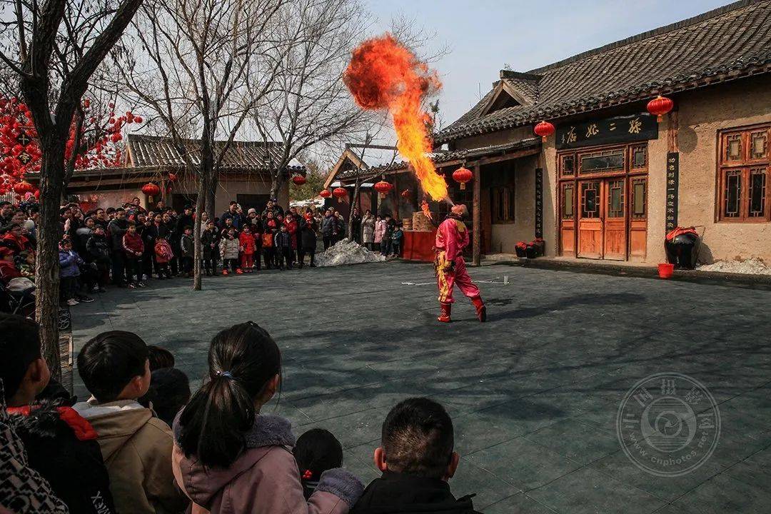 中国摄影网签约摄影师王建新：皇城根的皇宫后裔
