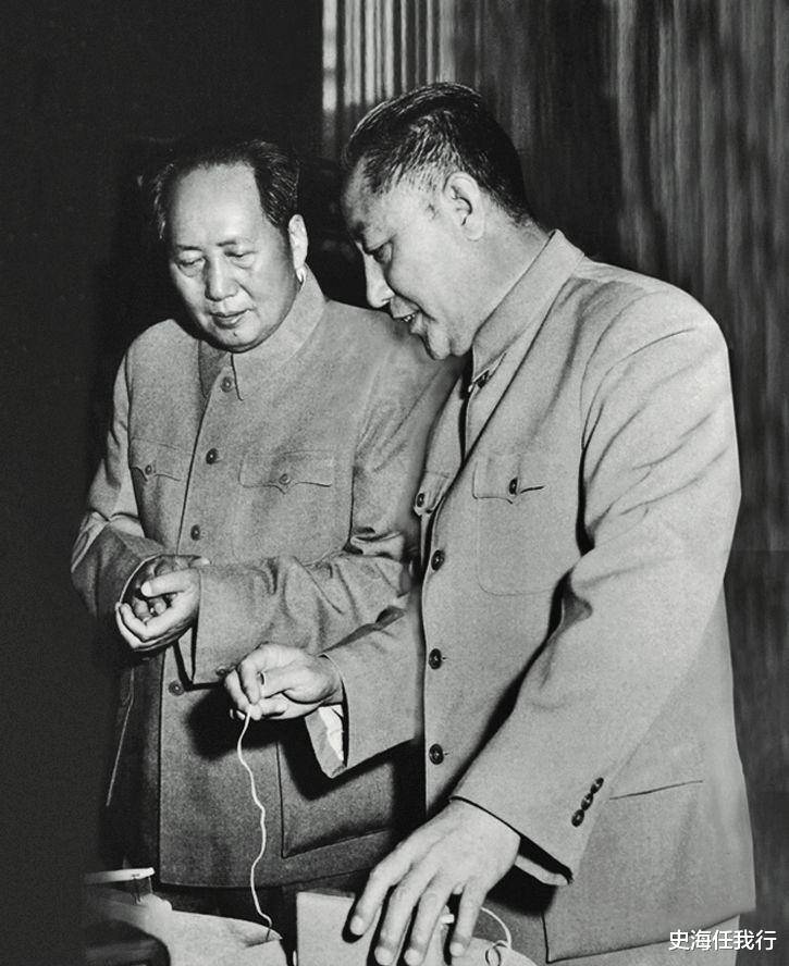 毛主席生前四次拒绝头像印上人民币，理由是什么？