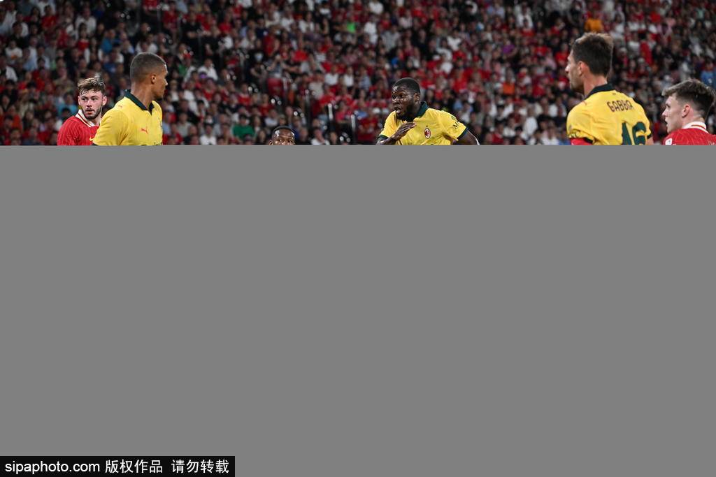 切尔西4-1战胜AC米兰：莫德里奇首秀的背后故事与战术解析